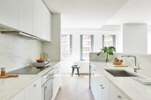White slab with recessed wall bottoms